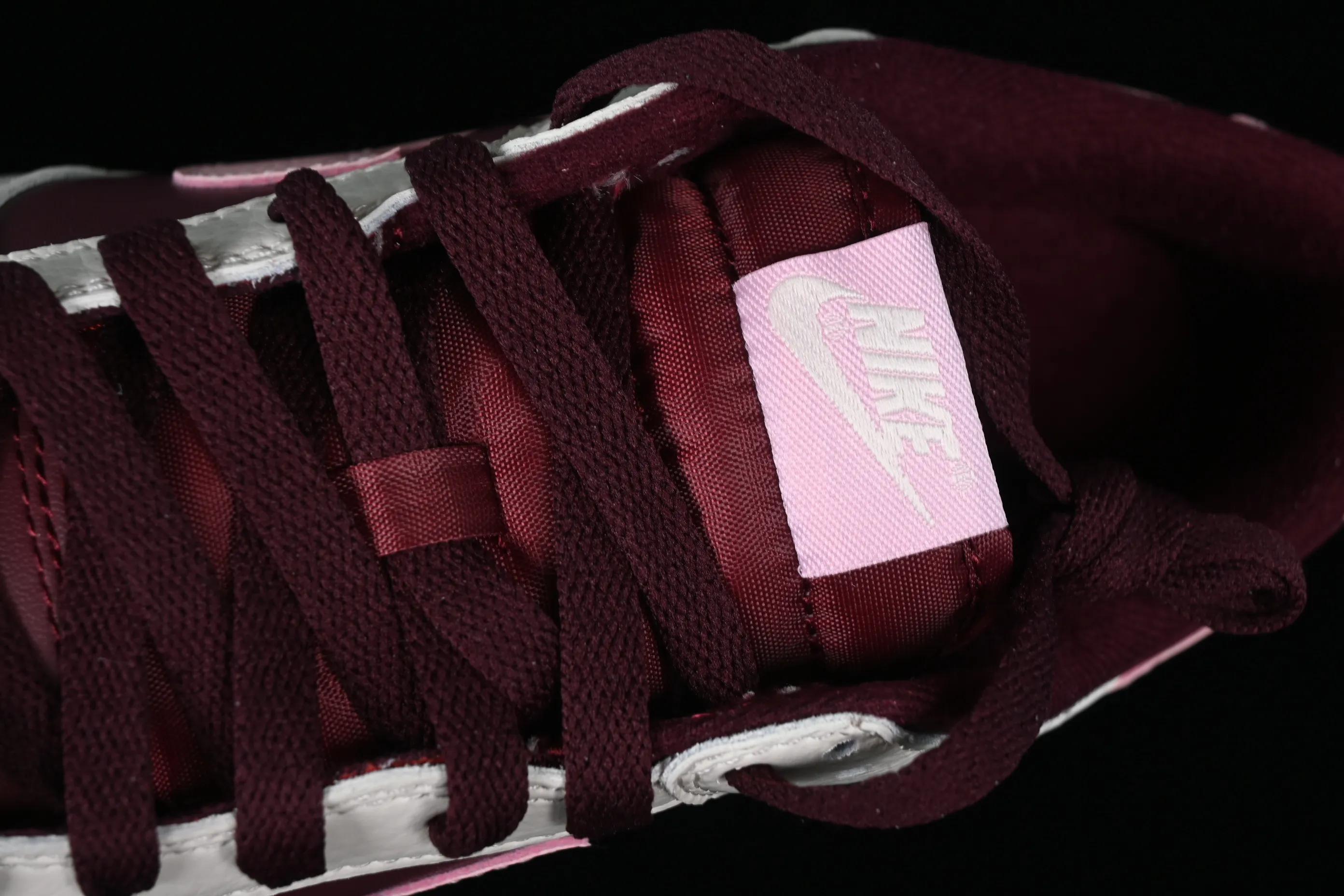All Categories Nk SB Dunk Series Nk SB Dunk Low Low-top sneakers Nk Dunk Low Burgundy Valentine's Day SB low-top sports and leisure sneakers DR9705-100